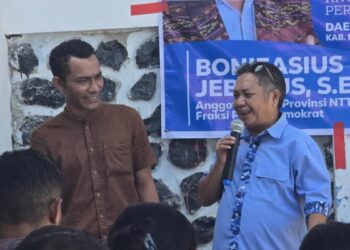 Jalan Rusak di Desa Mokel Jadi Sorotan, Boni Jebarus: ‘Itu Tanggung Jawab Pemkab Manggarai Timur’